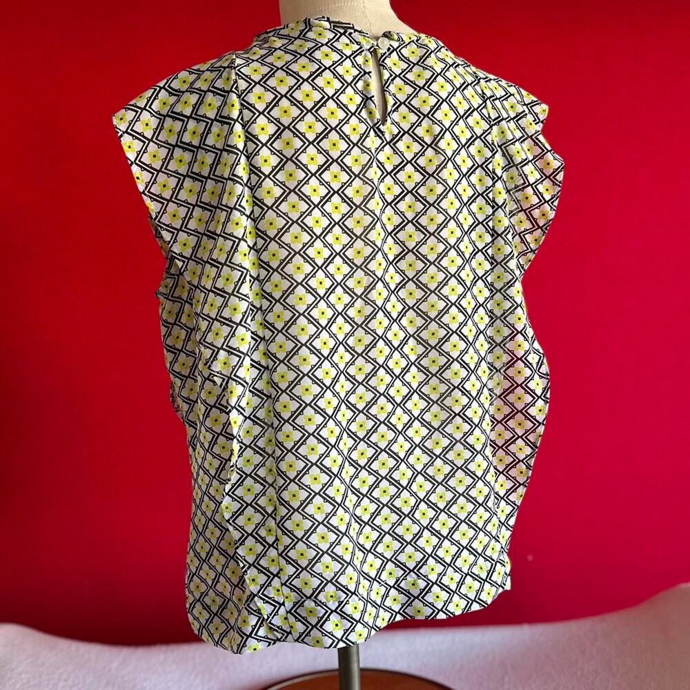 Womens Shirt Size Large Yellow Black Floral Geometric Business Casual Office - Picture 4 of 8